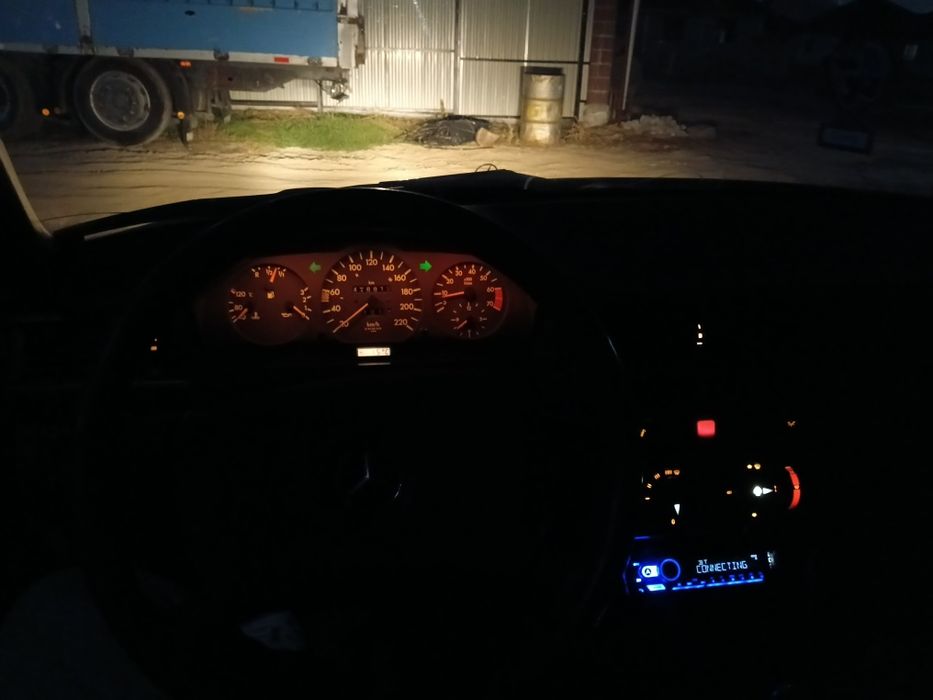 Продам Мерседес w124