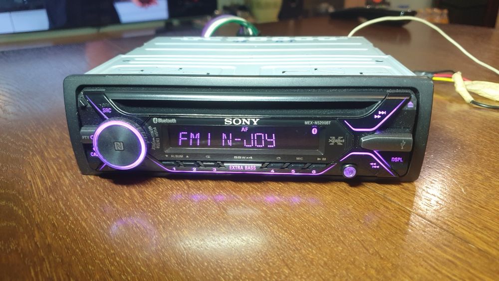 Авто радио плеър музика за кола Сони Sony CD MP-3 USB AUX Bluetooth Блутут Цветове