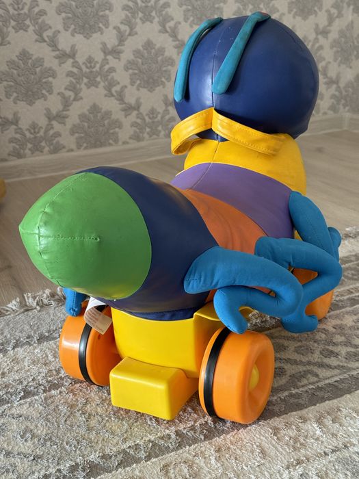 Десткая кресло качалка и толокар