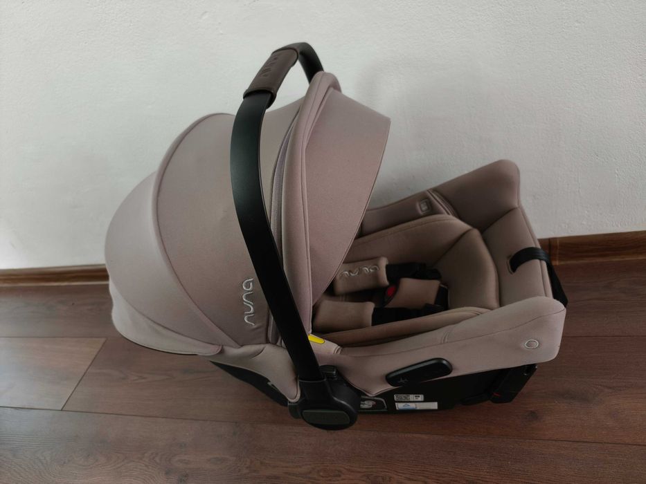 Nuna PIPA urbn  с вградена база - столче за кола 0-13 кг, вграден ISOFIX, i-Size