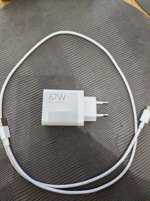 Продавам Xiaomi 15 – 512 GB