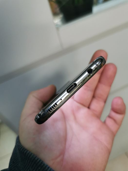 Samsung Galaxy S10 128GB за части