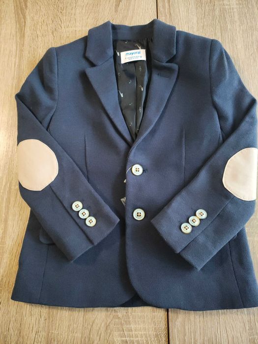 Mayoral 4 години