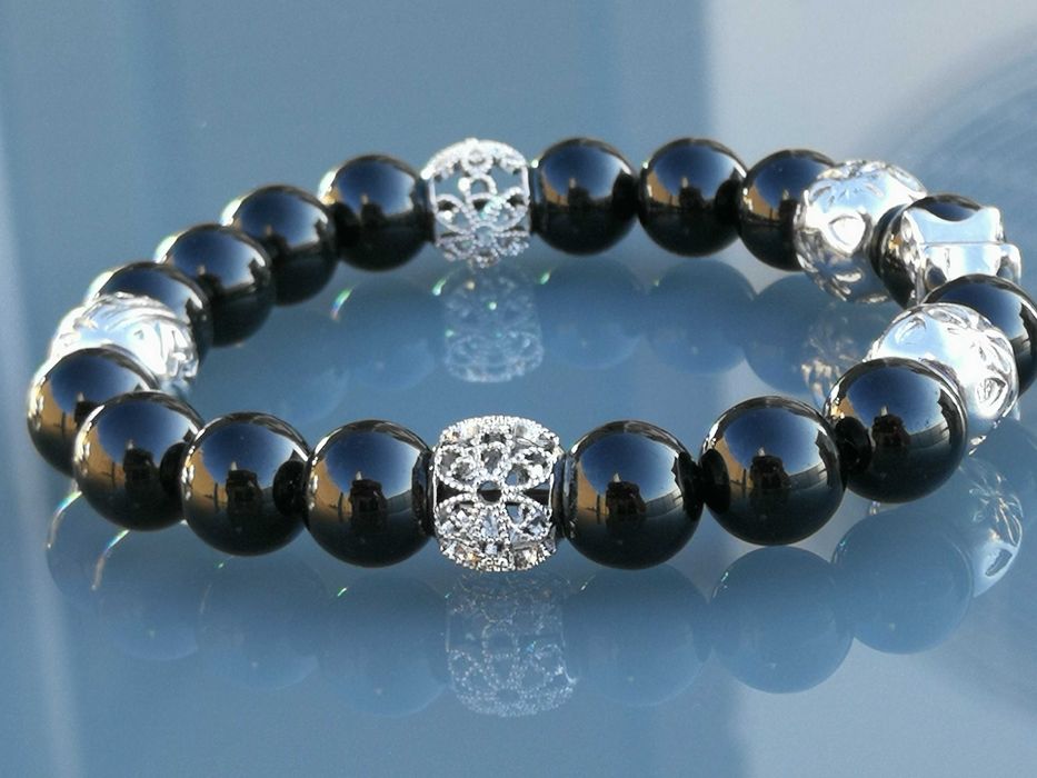 Дамска Гривна от 10 мм Натурален Черен Турмалин и Медицинска Стомана