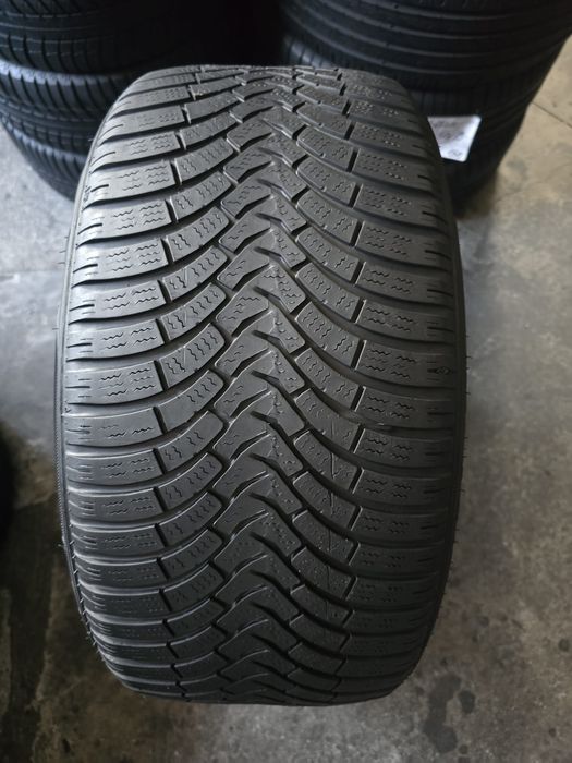 Falken 255/40 R18 99W MS iarnă