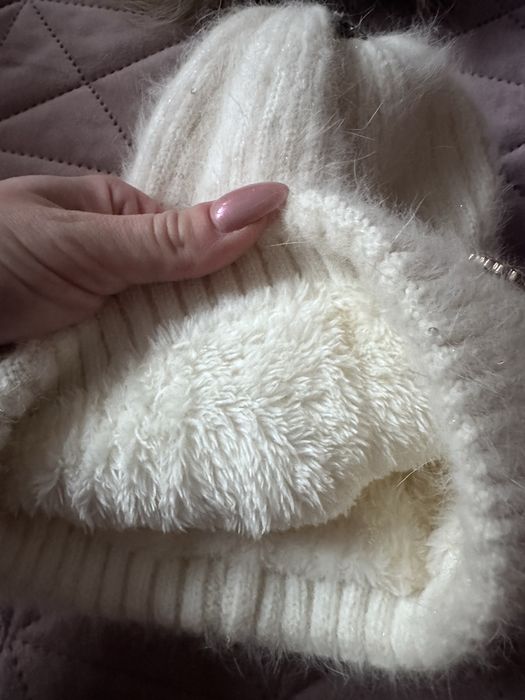 Зимна шапка с естествен пух