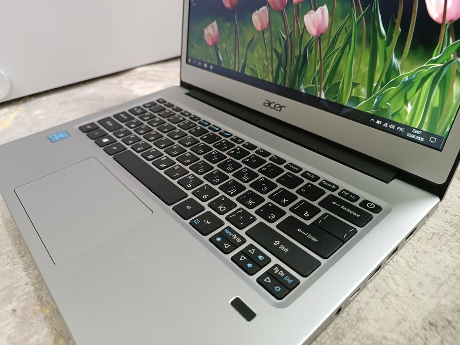 Ноутбук Acer Swift SSD m.2 256GB.