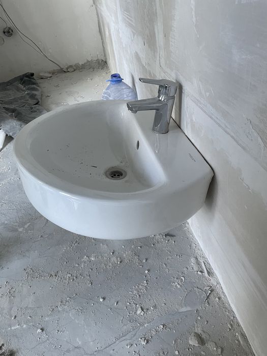 Раковина подвесная