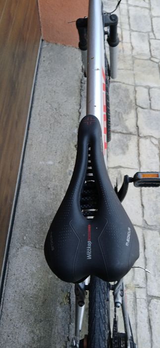 Vând bicicleta Trek