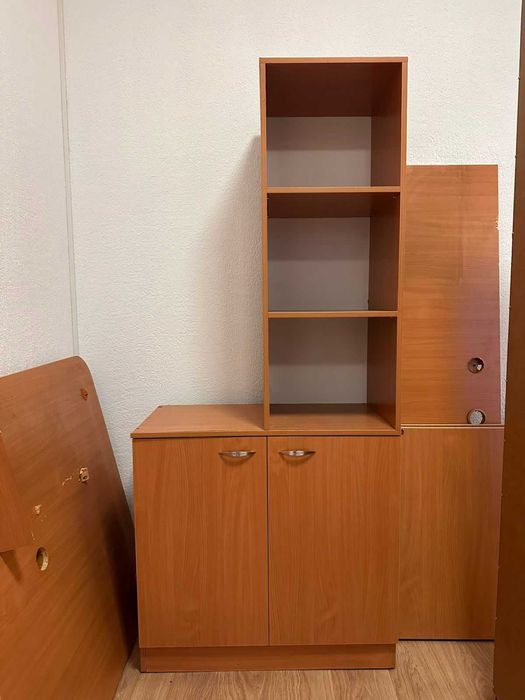 Шкаф офисный и стол, бу