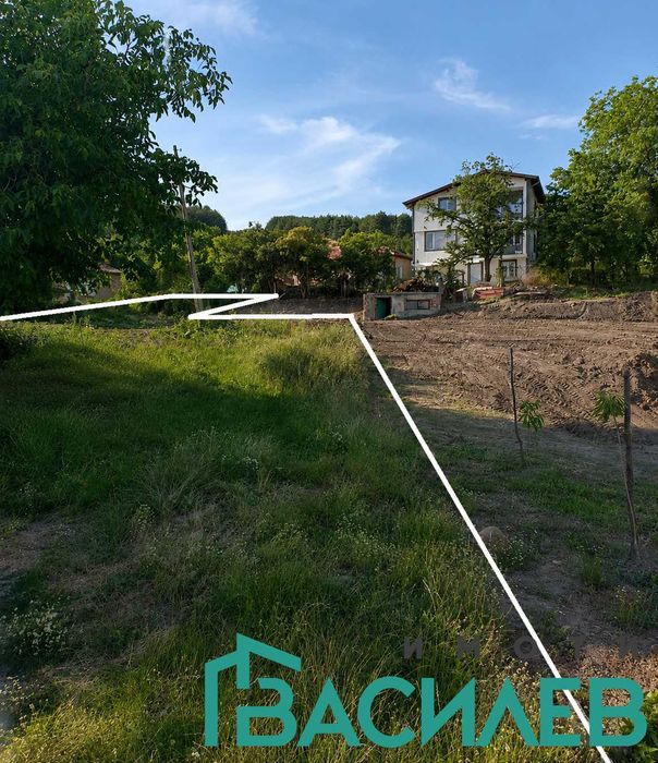 Продава ПАРЦЕЛ област Перник, с. Люлин