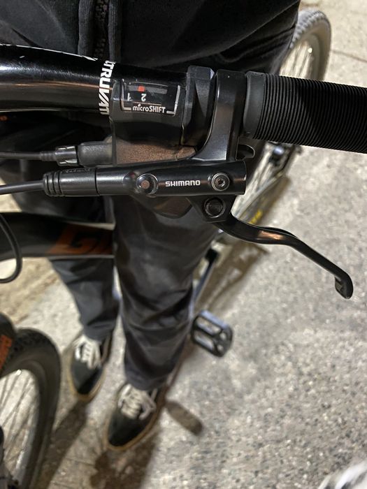 Тормоз Shimano MT200