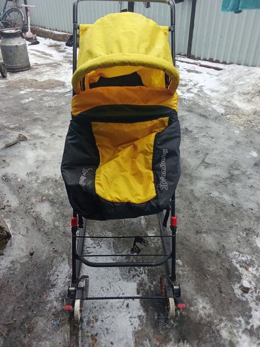 Продам санки детские