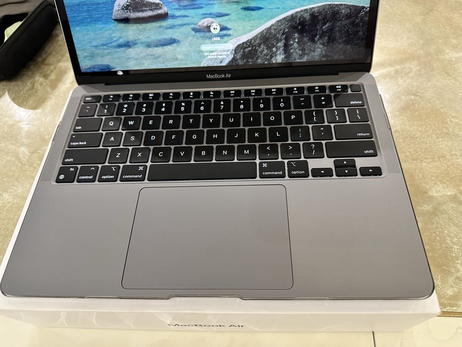 Apple MacBook Air 13 m1