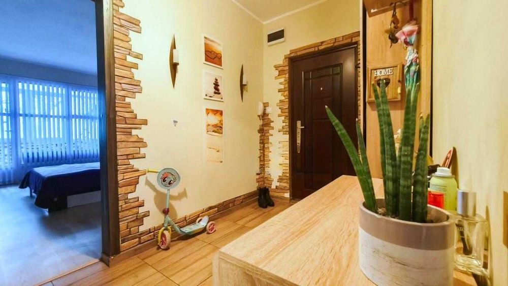 Продава се Тристаен апартамент в Пловдив, Кючук Париж - 87 кв.м за 909 €/кв.м - Снимка #13