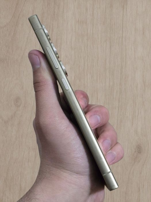 Samsung s24 ultra 8/256GB