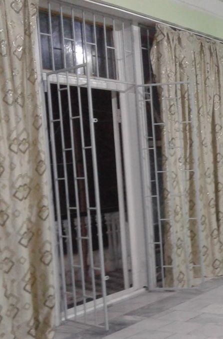 Железная решетка