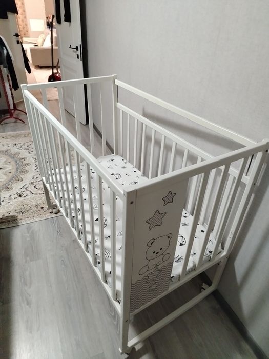 Манеж детский на колесах