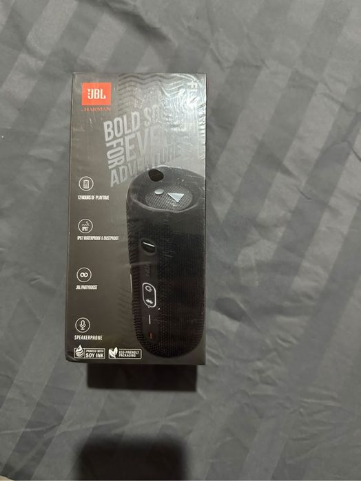 Vand boxa JBL Flip ,pret usor negociabil