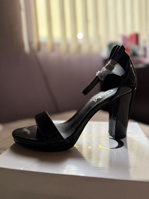 Официални обувки