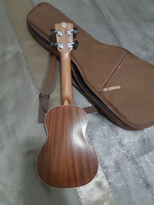 Продается Укулеле