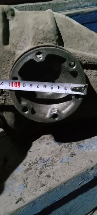 Редуктор 3.27 Мерседес 210