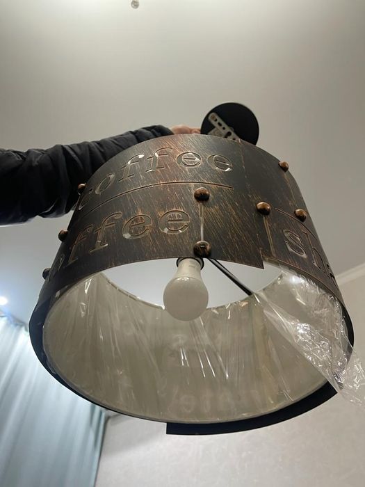 Продается светильник