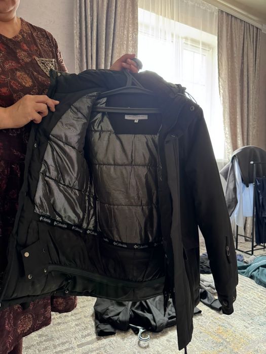 Продам куртку Columbia