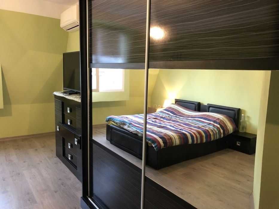 Дава се под наем Тристаен апартамент в Пловдив, Младежки Хълм - 110 кв.м за 433.5 € - Снимка #5