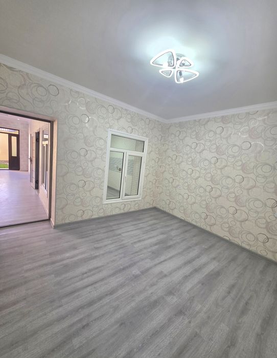 Кибрай тумани Хосилдор(Қизилту-1) маҳалласида 1,8 сот. 3 хона янги уй