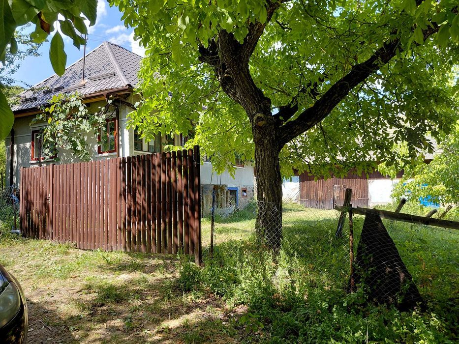 Vand casa de vacanta