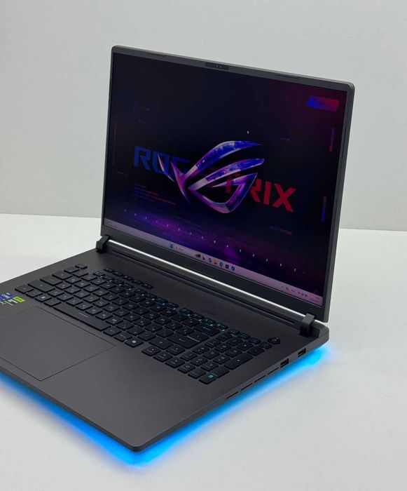 Asus ROG Strix G18 — i9 14900HX / RTX 5070 8GB / DDR5 32GB /