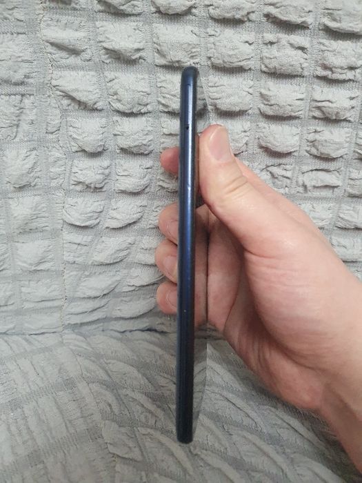 Srochna sotiladi Samsung Galaxy A20 32Gb Original Veitnam 2simkartali