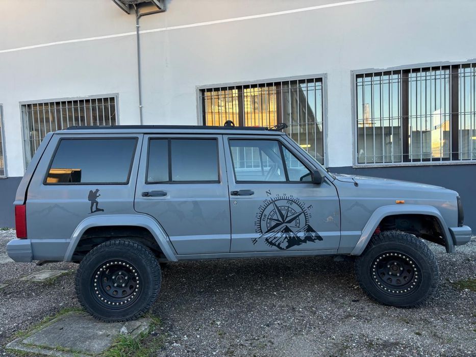 Jeep Cherokee XJ 2.5 VM