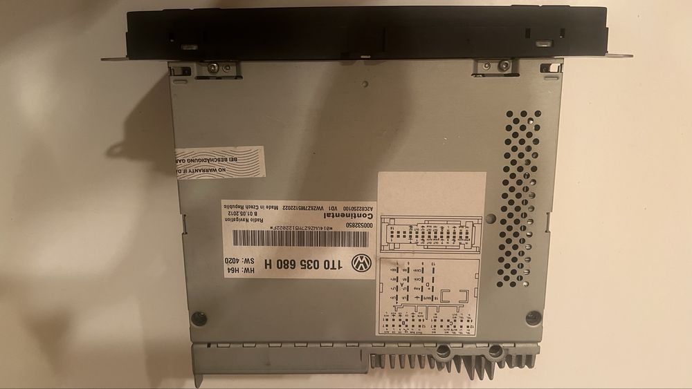 Navigatie radio Volkswagen Tiguan 2012 originala + camera mansarier