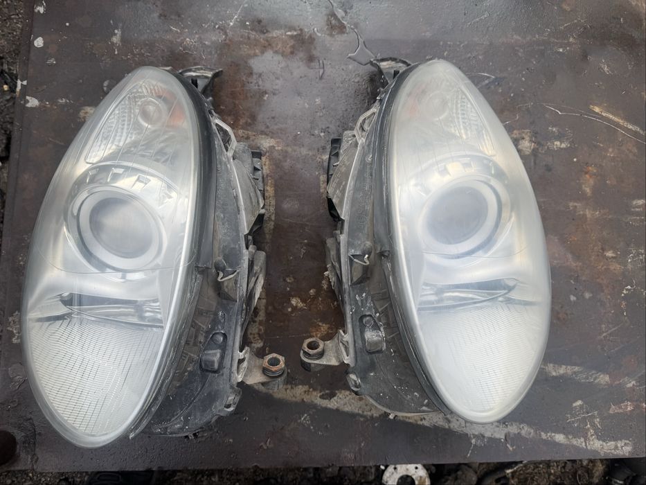 Комплект завиващи ксенонови фарове за Mercedes R class W251