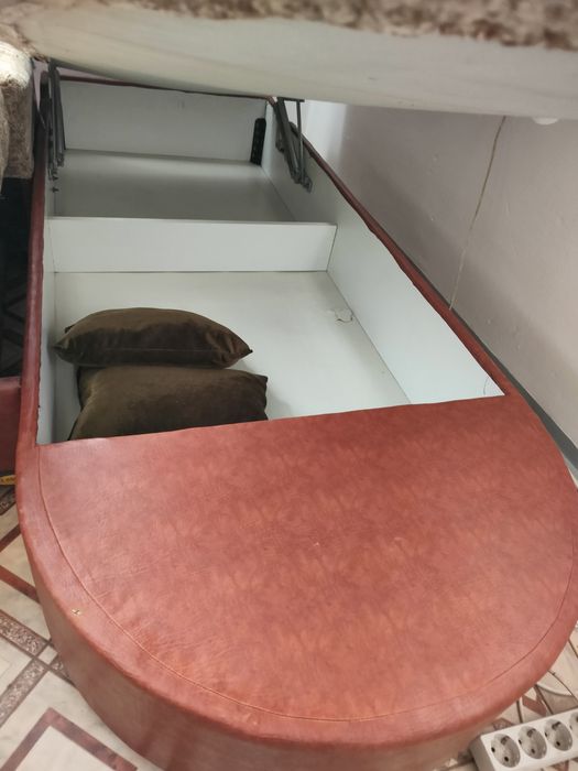 Colțar extensibil cu ladã de depozitare, 2.5 m x 2 m