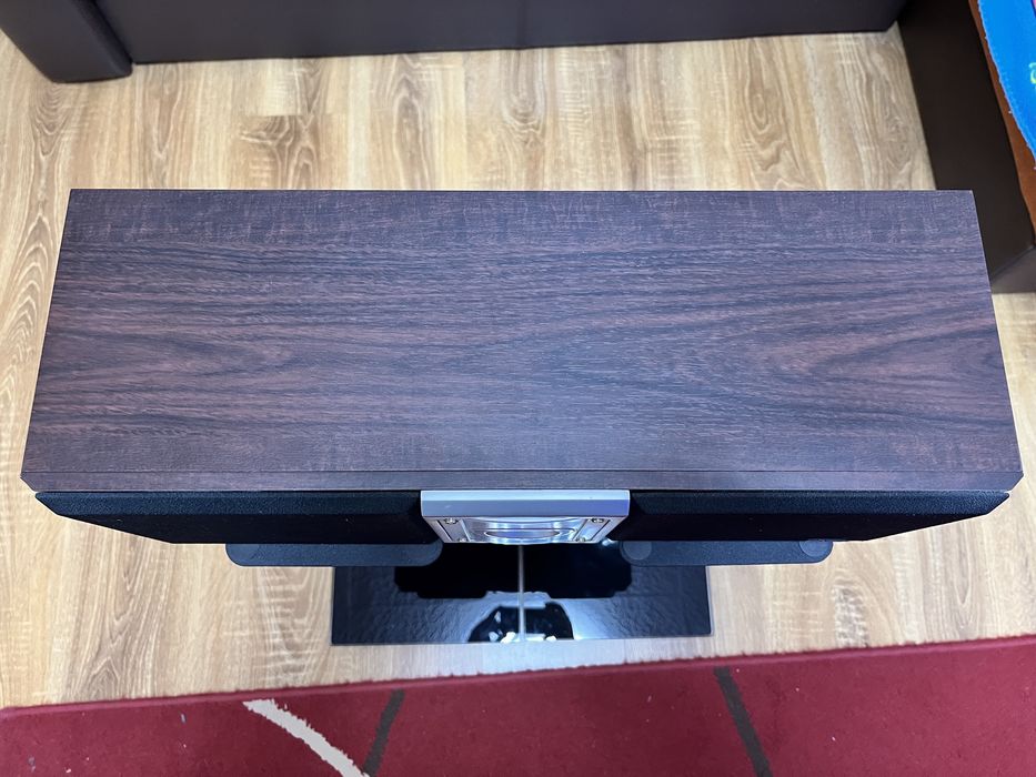 2 sateliti + centru  pentru sisteme home cinema