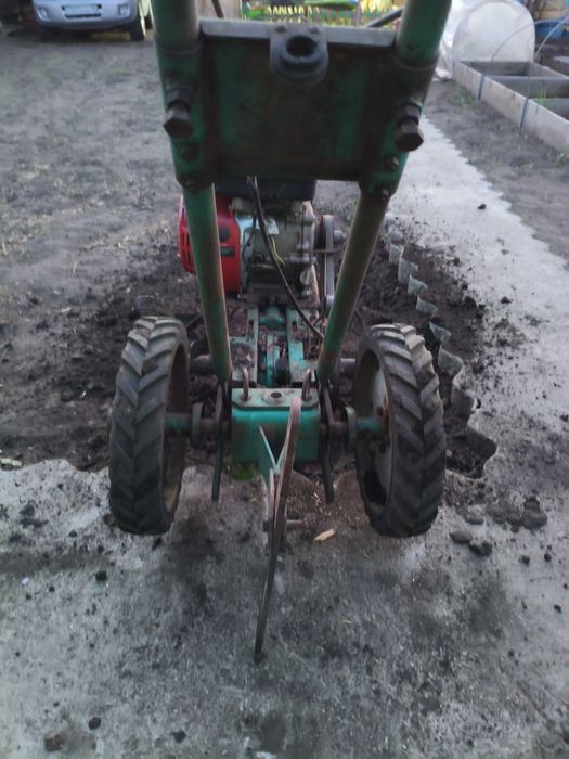 Продам мотоблок крот