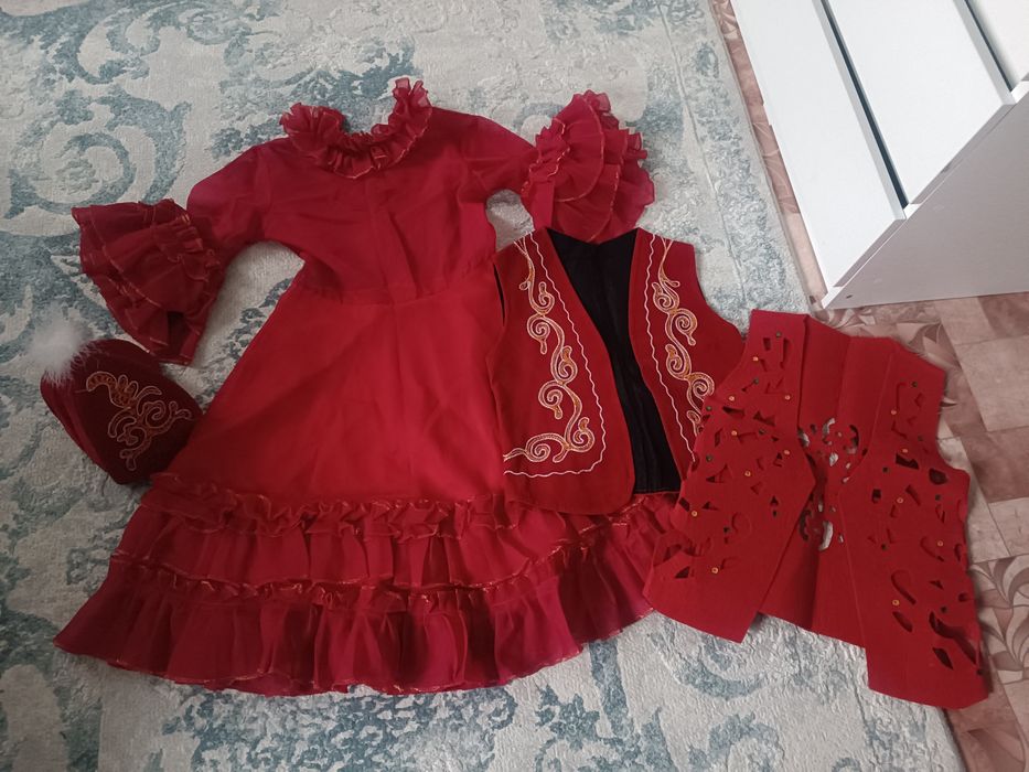 Шикарный костюм на праздники