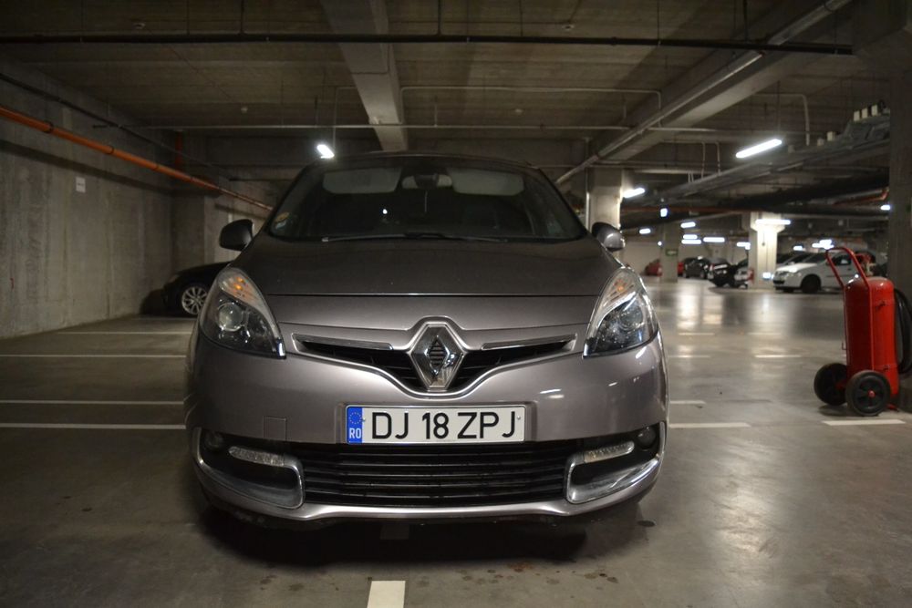 RENAULT Grand Scenic 2010 — imagine 3