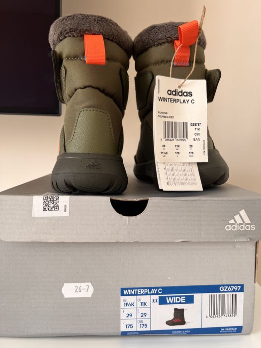 Нови детски ботуши Adidas winterplay - размер 29