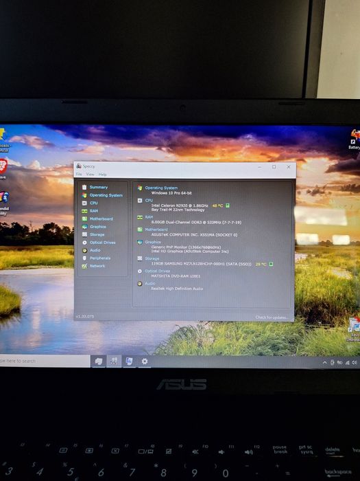 Laptop Asus X551MA , Intel N2920 , 8 GB  , ssd 128 GB  , 15.6 "