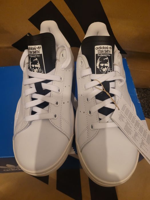 Adidas STAN smith millencon w
37 1/3 CU 23  CM IN INTERIOR
38