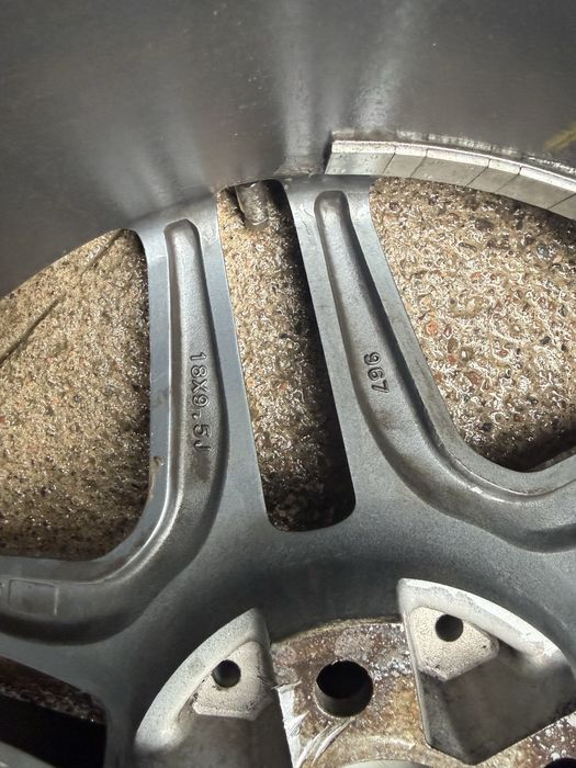 Продам диски с зимними шинами