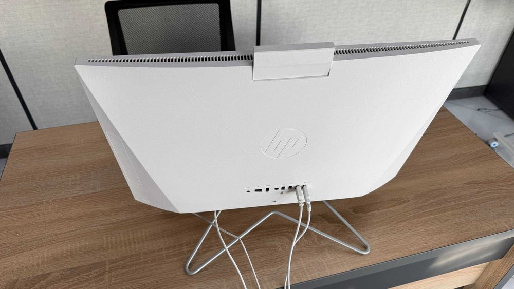 Моноблок с клавиятурами и мишками