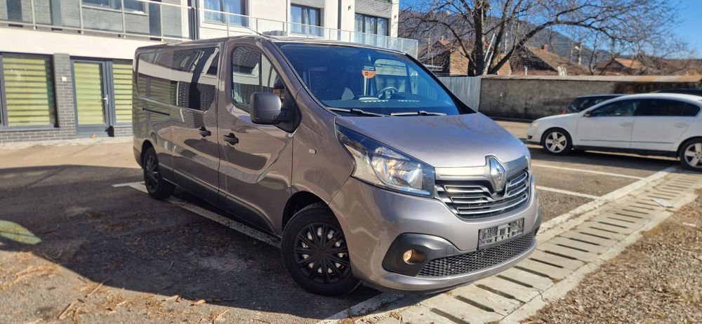 Renault Trafic 1.6dci 5 locuri si marfă AC 2015 Rate TBI Bank
