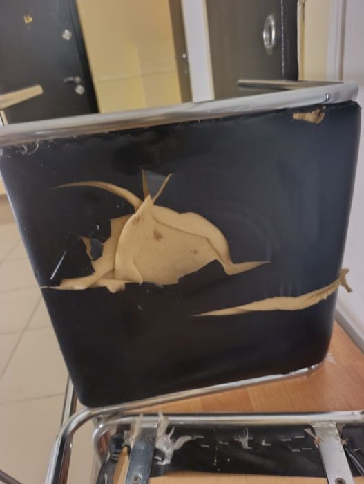 4 стула по 500тг!