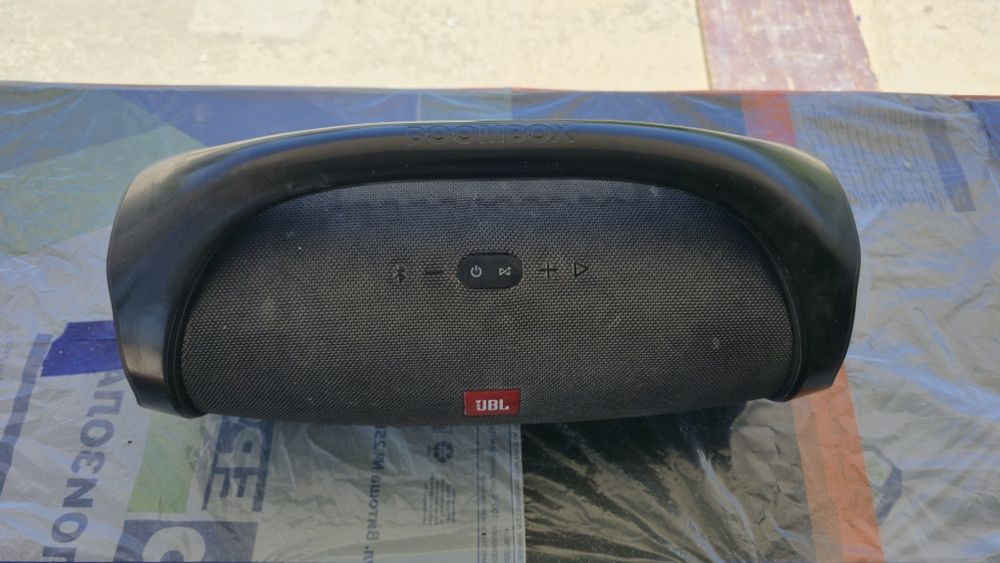 JBL BOOMBOX  първа генерация
