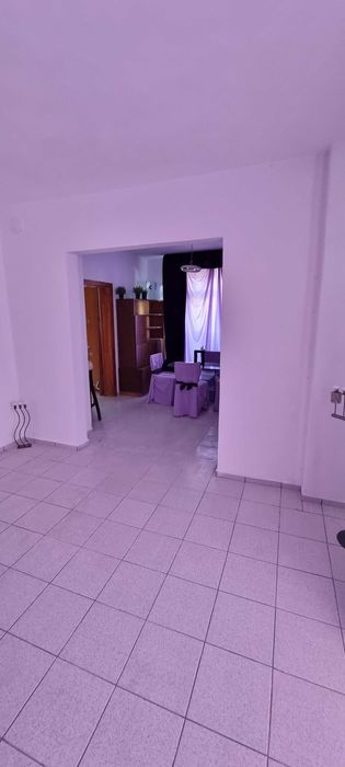 Продава се Четиристаен апартамент в Разград, Център - 137 кв.м за 1365 €/кв.м - Снимка #1
